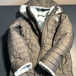 Little girls North Face Mossbud jacket XXS